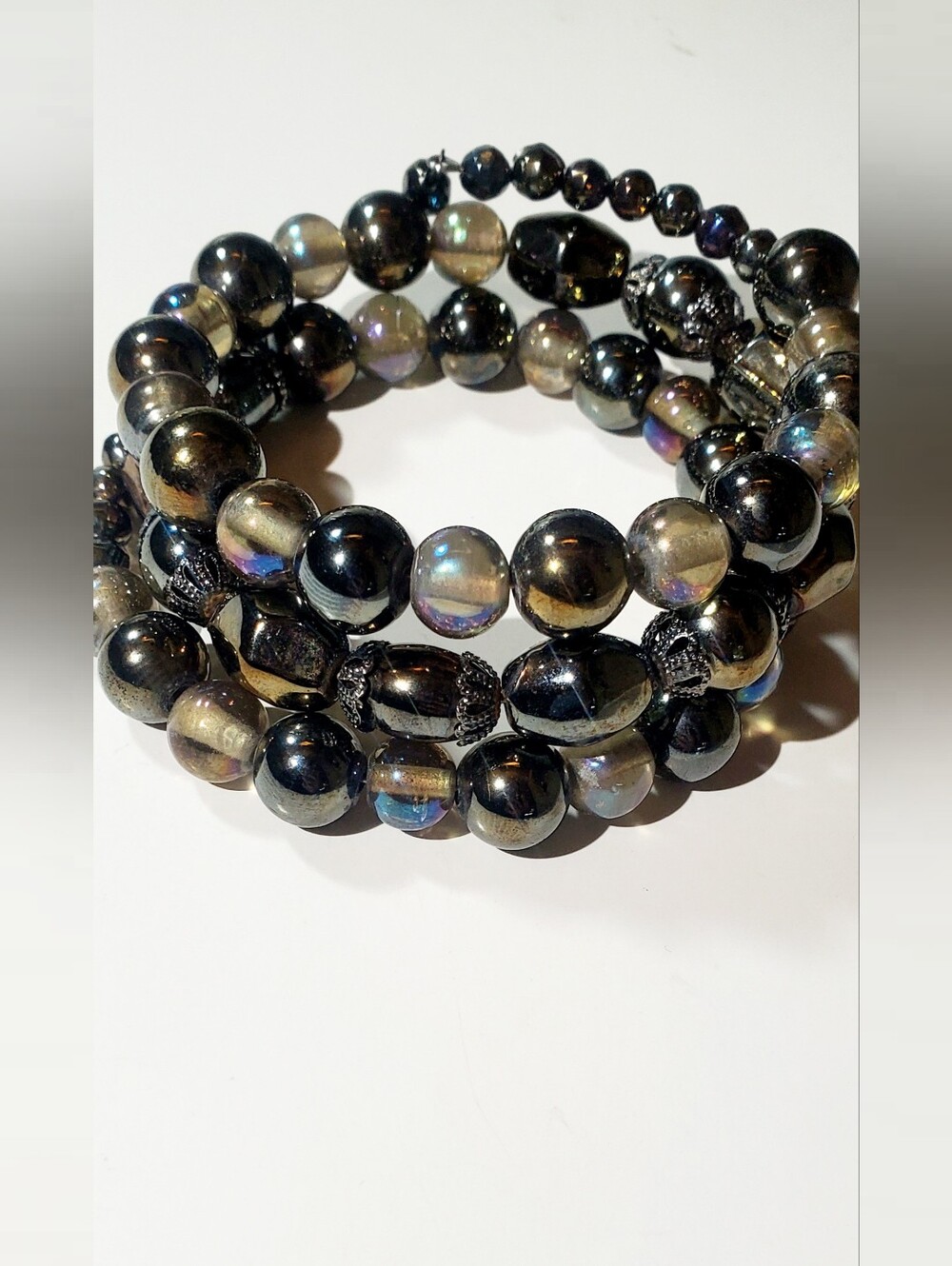 Women’s Black Iridescent Beaded Wrap Around Stretch Bracelet